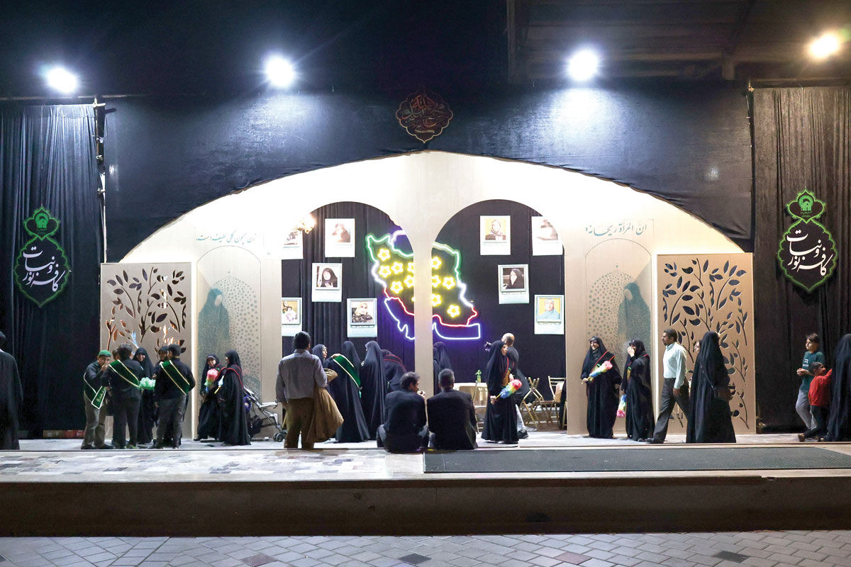خدمت به زائران امامی که خورشید آگاهی است