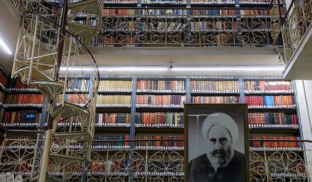 زندانی کتابخانه؛ روایتی از عشق علامه امینی به مطالعه