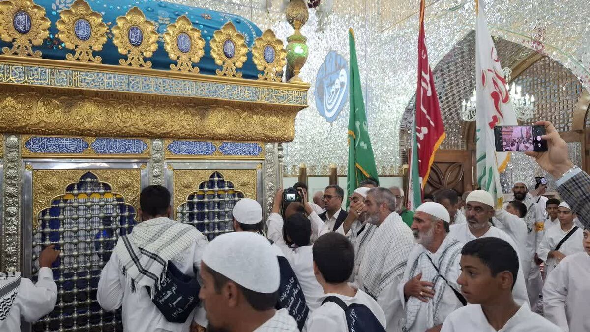 تشرف کاروان پیاده امام رضا(ع) یزد به آستان مبارک حضرت حسین بن موسی الکاظم(ع) تشرف کاروان پیاده امام رضا(ع) یزد به آستان مبارک حضرت حسین بن موسی الکاظم(ع)
