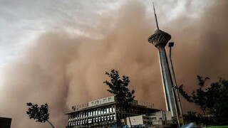 گردوخاک و آلودگی هوا در تهران؛ از ماسک استفاده کنید