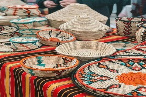 روایت تاریخ با دستان زنان آبدانانی؛ حصیربافی هنوز زنده است