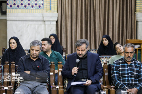 دیدار جمعی از دانش‌آموزان نخبه خراسان رضوی با تولیت آستان قدس رضوی
