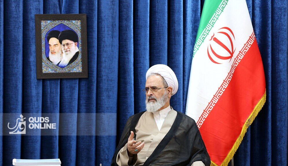 قرائت رهبر معظم انقلاب از امام(ره) حجت و ملاک است / تولید علم باید در متن حوزه اتفاق بیفتد، نه صرفاً در پژوهشگاه‌ها