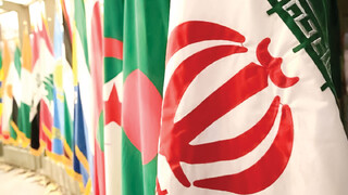 منافع ملی فراتر از دوقطبی شرقی - غربی
