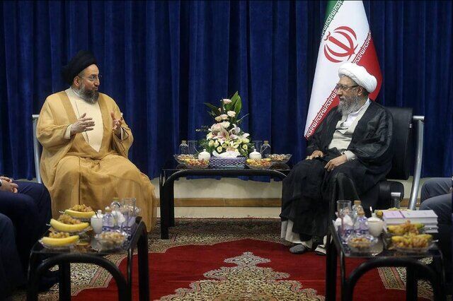 رایزنی سید عمار حکیم و آیت الله لاریجانی درباره همکاری‌های دوجانبه و تحولات منطقه