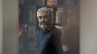 حذف تصویر پژمان جمشیدی  از بیلبوردهای «محکوم»