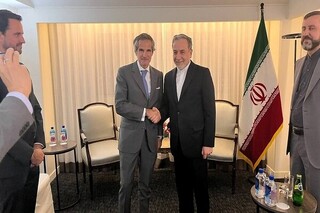 الاهرام: وزیر خارجه مصر فردا پذیرای عراقچی و گروسی خواهد بود