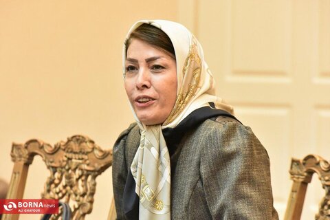 فاطمه قنبرپور رئیس کمیسیون حمل و نقل و لجستیک اتاق بازرگانی ارومیه
