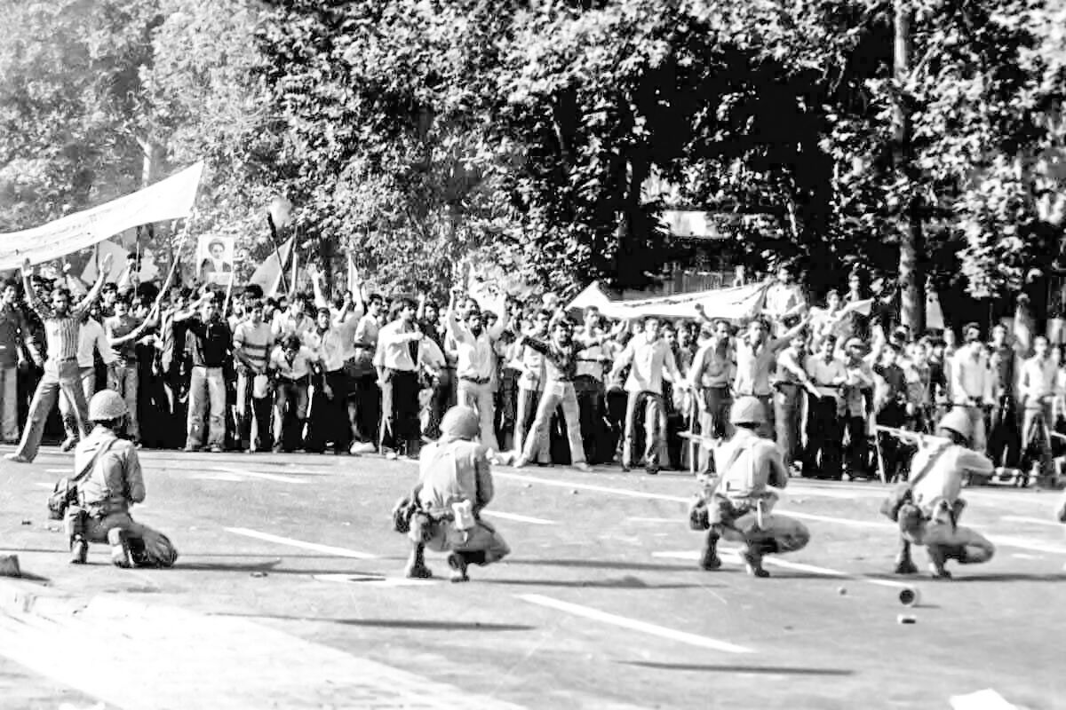 قیام ۱۷ شهریور؛ سند شکست تزویر پهلوی