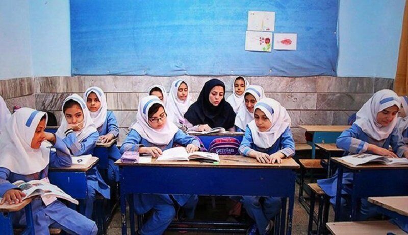 ۷۰ درصد دانش‌آموزان مدارس غیردولتی، فرزندان کارمندان هستند