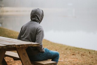 از پنهان‌کاری نوجوان‌ها بترسیم؟