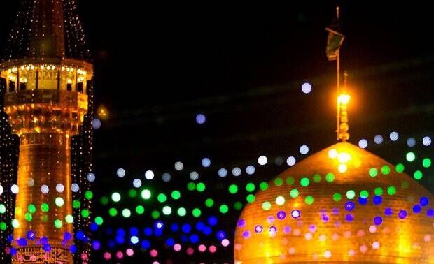 حرم رضوی در شب میلاد پیامبر اکرم(ص) و امام جعفر صادق(ع) جلوه‌ای از نور و سرور بود