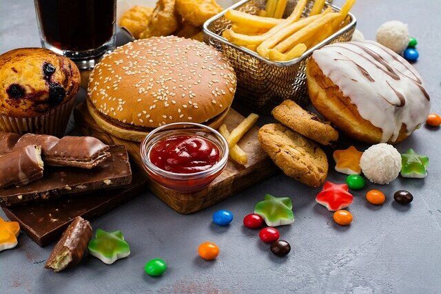 غذاهای فوق‌فرآوری شده طول عمر را کاهش می‌دهند