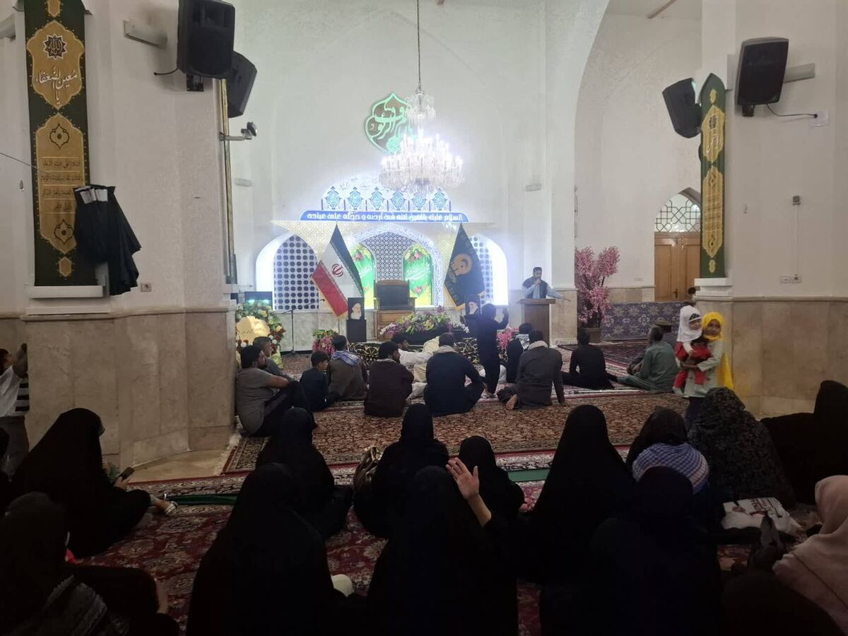 زائران اردو زبان میلاد خاتم پیغمبران(ص) و امام جعفر صادق(ع) را جشن گرفتند