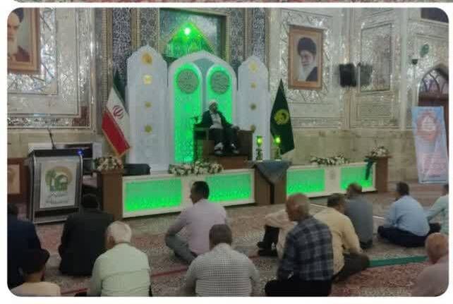 پیامبر(ص) نمونه کامل اخلاق و علم الهی است