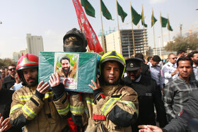 تشییع پیکر آتش‌نشان فداکار، شهید رضا فخریان