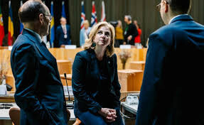 بلومبرگ: اتریش برای ایفای نقش در مذاکرات هسته‌ای ایران تلاش می‌کند