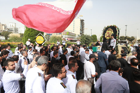 تشییع پیکر آتش‌نشان فداکار، شهید رضا فخریان
