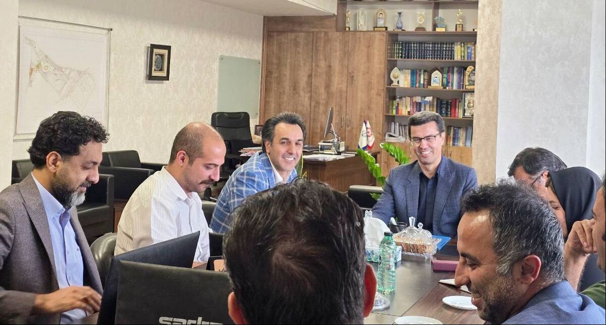 دیدار اعضای هیئت‌مدیره انجمن ورزشی‌نویسان خراسان رضوی با مدیرکل ورزش و جوانان/حمایت اداره کل از دومین دوره اعطای «نشان کاوه»