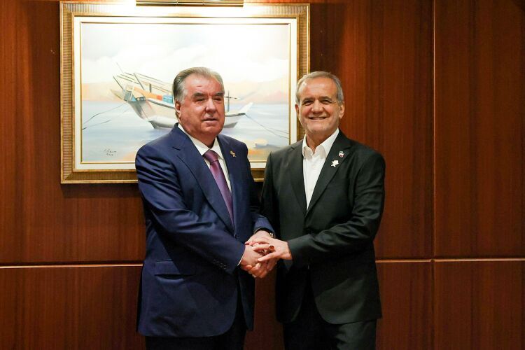 پزشکیان در دیدار با رئیس جمهور تاجیکستان: روابط ایران و تاجیکستان به شکل رضایت‌بخشی در حال ارتقا است