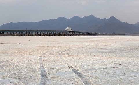 نجات دریاچه ارومیه نیازمند اجماع سازی است