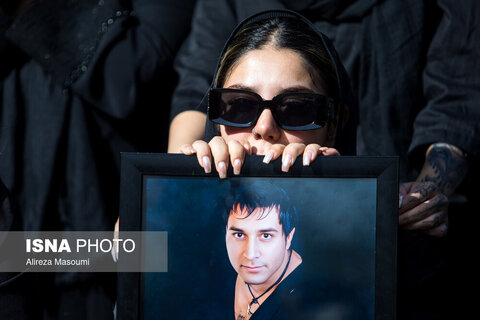 مراسم تشییع پیکر امید جهان