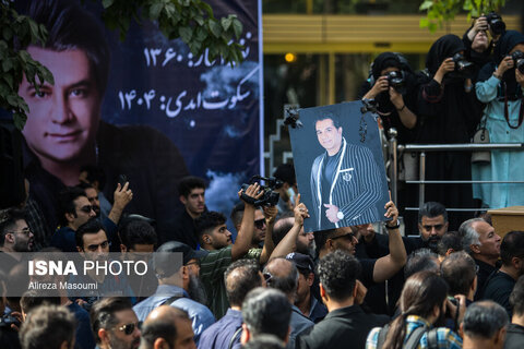 مراسم تشییع پیکر امید جهان