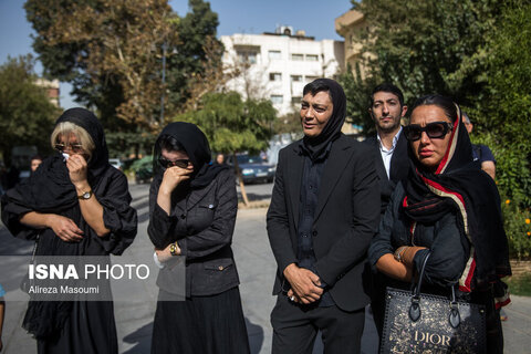 مراسم تشییع پیکر امید جهان