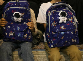 اهدای ۶ هزار بسته لوازم‌تحریر به دانش‌آموزان مناطق کم‌برخوردار نیشابور