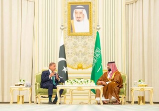 عربستان و پاکستان توافقنامه دفاعی مشترک امضا کردند