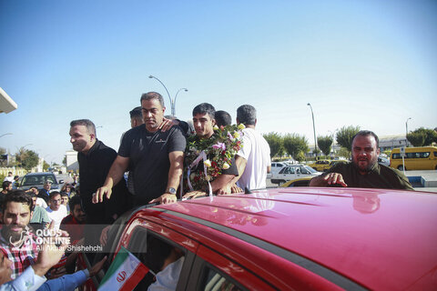 استقبال مردمی از "احمد جوان"