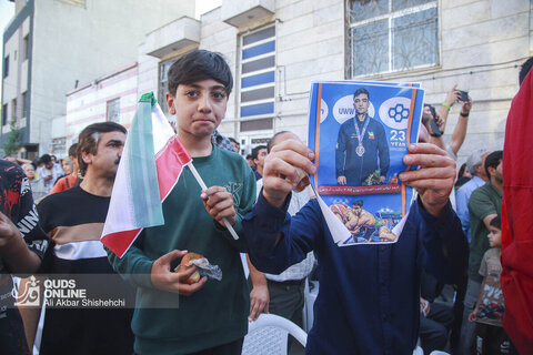 استقبال مردمی از "احمد جوان"