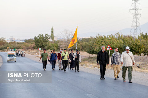 کاروان پیاده قم تا مشهد