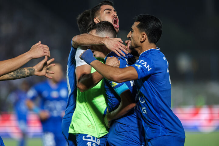 گریز استقلال از شکست مقابل پیکان ۱۰ نفره؛ تساوی سخت با آسانی!