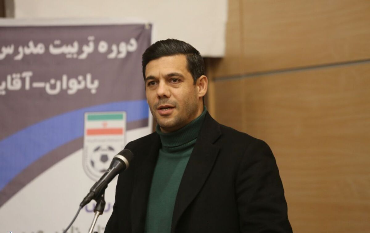 شکوری: پنالتی استقلال درست نبود/ با تیمی جوان مقابل حریف تا دندان مسلح قرار گرفتیم