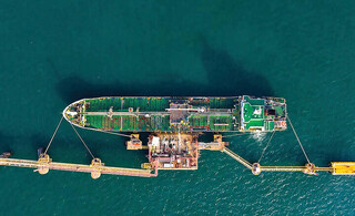 سیاست‌گذاری‌های غلط و انحصارطلبی بلای جان توسعه صنعت بانکرینگ دریایی