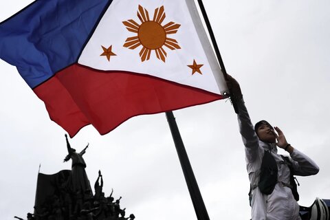 درگیری‌های خشونت آمیز در نزدیکی کاخ ریاست جمهوری فیلیپین