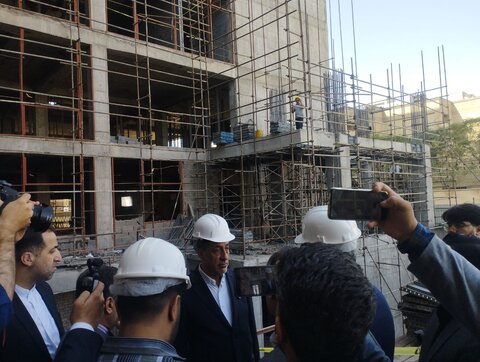 تأکید معاون رئیس‌جمهور بر تسریع تکمیل بیمارستان فوق‌تخصصی کودکان قم