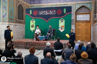 برگزاری سلسله جلسات پرسمان دینی با محوریت دفاع مقدس در حرم رضوی