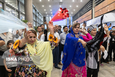 عکس روز | استقبال از تیم ملی کشتی فرنگی ایران در فرودگاه امام خمینی (ره)