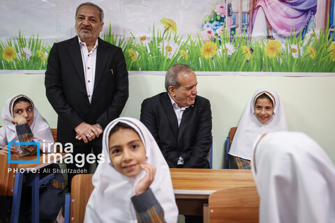 مراسم آغاز سال تحصیلی ۱۴۰۵ - ۱۴۰۴ با حضور رییس جمهور