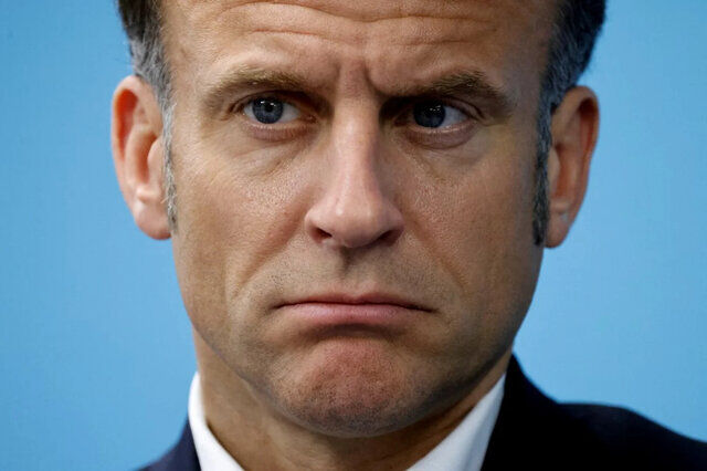 توقف خودرو ماکرون در نیویورک به دلیل عبور کاروان ترامپ + فیلم