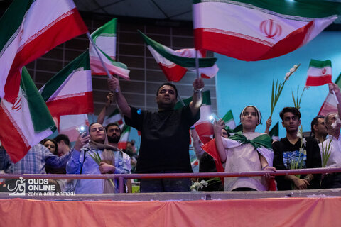 مراسم تجلیل از اعضای تیم‌های کشتی آزاد و فرنگی در مسابقات قهرمانی جهان