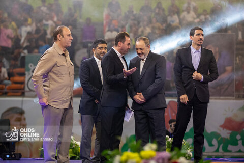 مراسم تجلیل از اعضای تیم‌های کشتی آزاد و فرنگی در مسابقات قهرمانی جهان