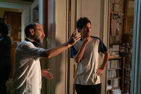 اصغر فرهادی فیلمش را در پاریس کلید زد