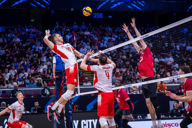 برنامه امروز یک چهارم نهایی والیبال قهرمانی جهان/ ایتالیا و لهستان به دنبال صعود