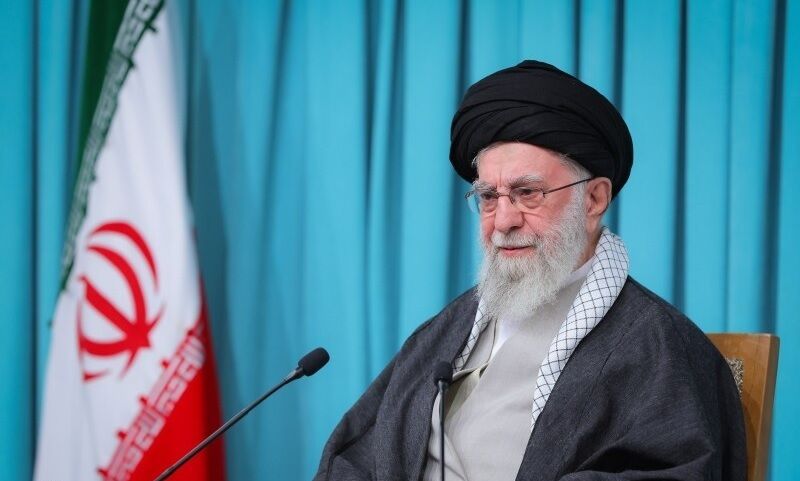 بازتاب بیانات امام خامنه‌ای در رسانه‌های عربی؛ از موضع قاطع مقابل فشارها تا حفظ میراث شهید نصرالله