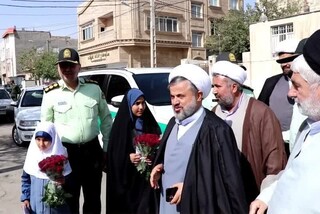 همراهی فرزندان شهید قائینی نیازآبادی در آغاز سال تحصیلی