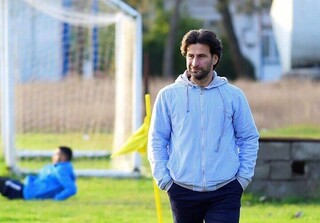 نوری: فدراسیون به تیم‌های شهرستانی نگاه از بالا به پایین دارد/ اگر مشکلی با ملوان دارند، بگویند