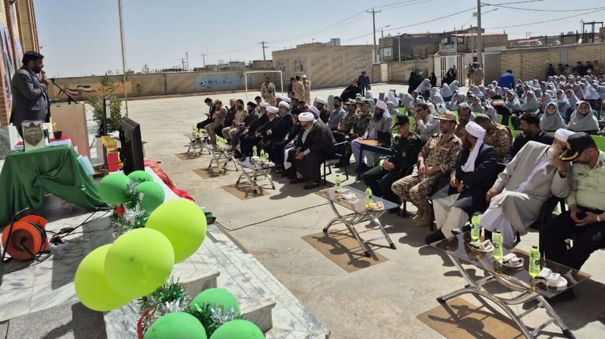 توزیع ۶ هزار بسته لوازم التحریر توسط قرارگاه شهید قاجاریان